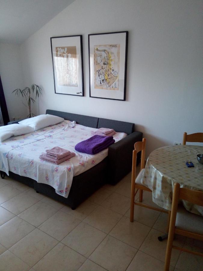 Apartman Adriatic Pula Exterior photo