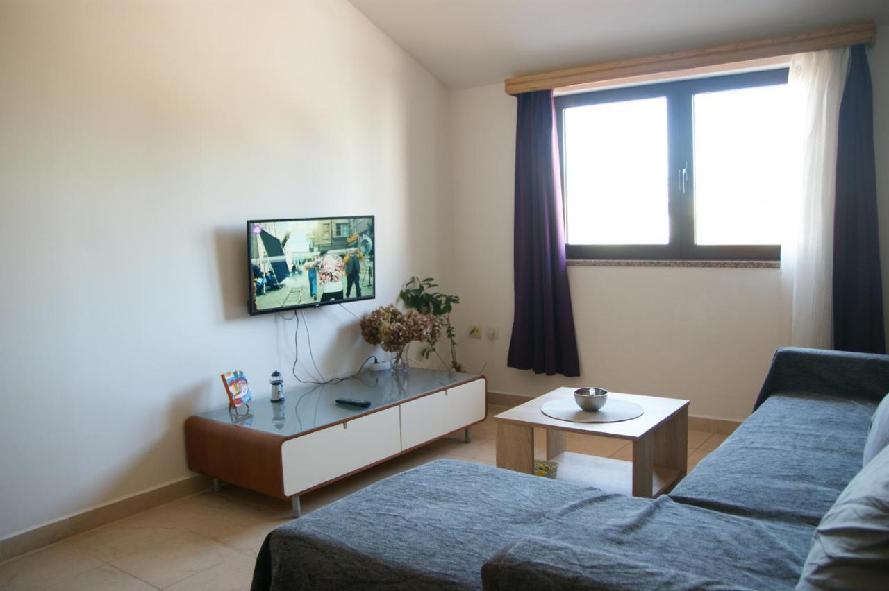 Apartman Adriatic Pula Exterior photo