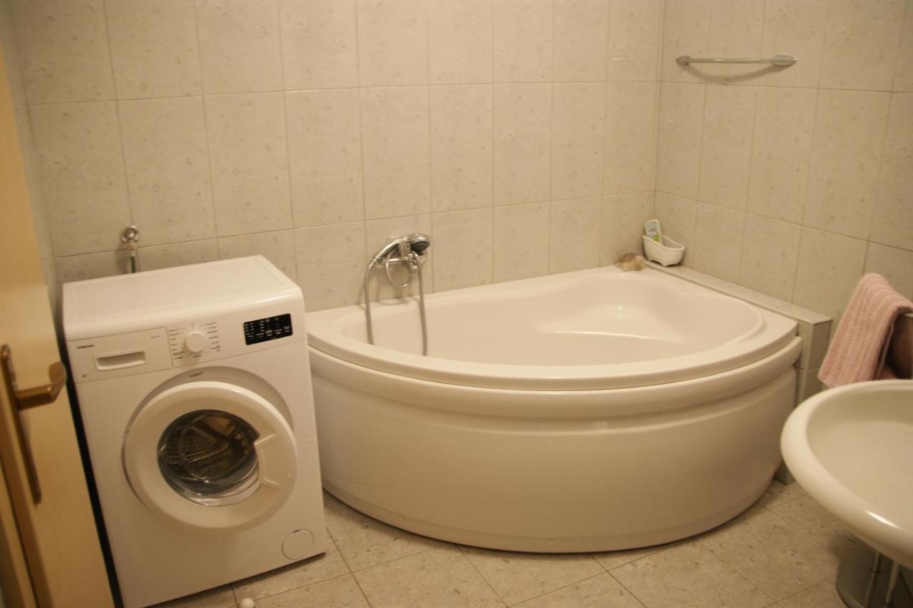 Apartman Adriatic Pula Exterior photo
