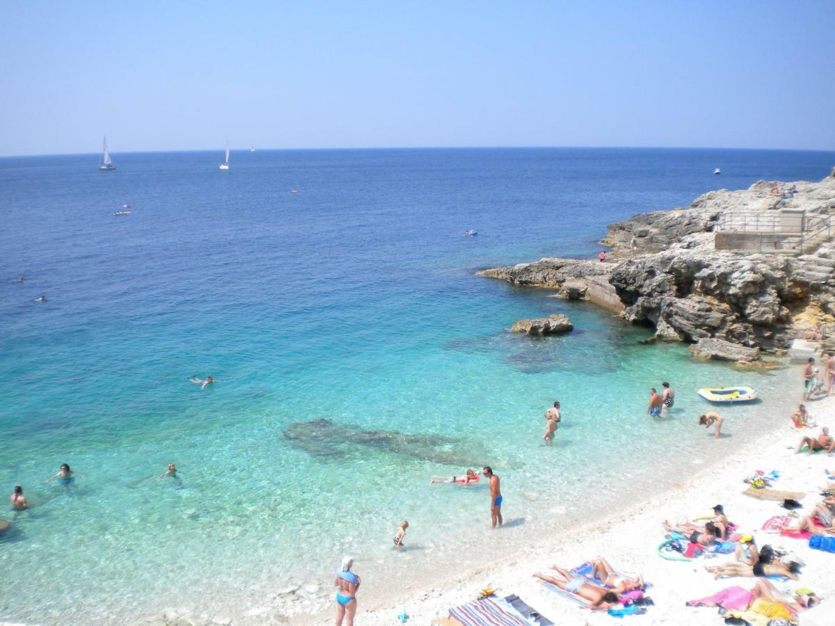 Apartman Adriatic Pula Exterior photo